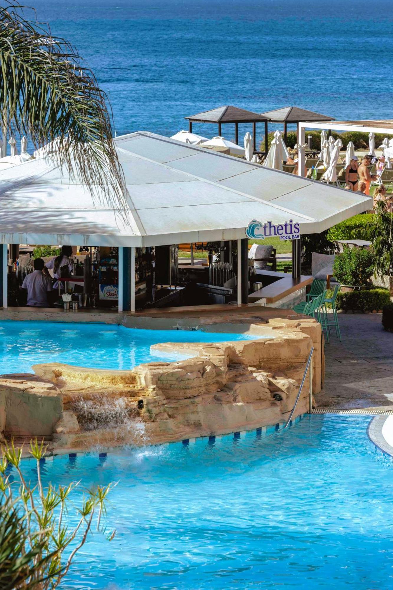 Leonardo Cypria Bay Hotel Geroskipou Exterior foto